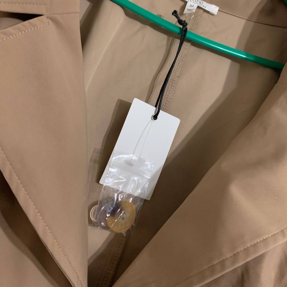TRENCH COAT